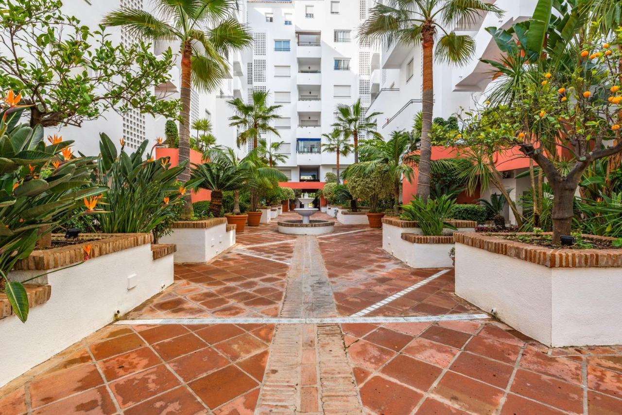 Modern Studio In Medina Garden - Puerto Banus Marbella Exterior photo